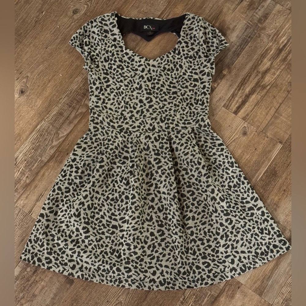 NWOT BCX GIRL Girls SZ 10 Holiday Dress Leopard Print Cap Sleeved Pleated Heart
